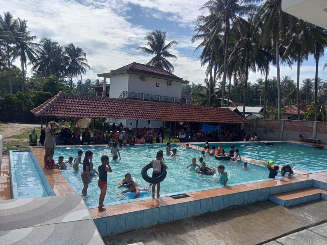 Sapu Nyapah Losmen Syariah Tanjung Setia Biha エクステリア 写真